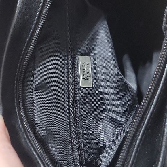 ANDREA VICCARO Black Vegan Leather (?) Thread Detail Top Zip Shoulder Bag - Picture 6 of 12